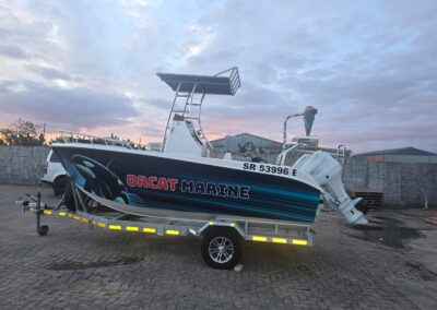 Orcat 4800 Centre Console, compact 4.8m fishing boat